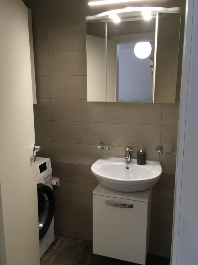 Apartament Avangarden Ema Rosu Brašov Exteriér fotografie